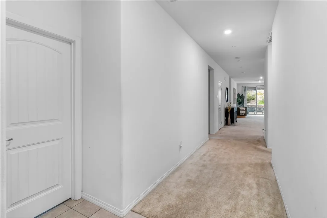 16590 Shafer Court, Fontana, California 92336 home-pic-6