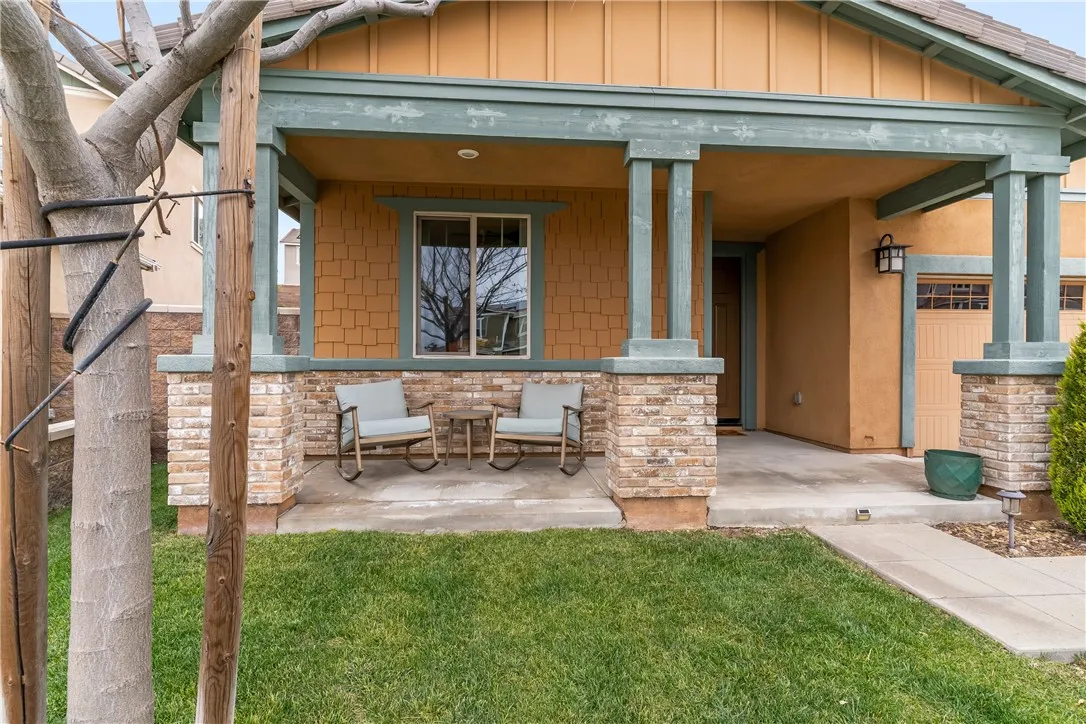 16590 Shafer Court, Fontana, California 92336 home-pic-3
