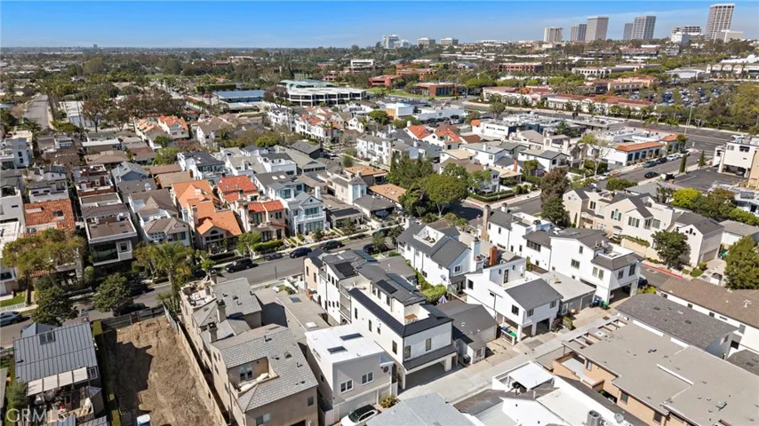 612 Begonia, Corona Del Mar, California 92625