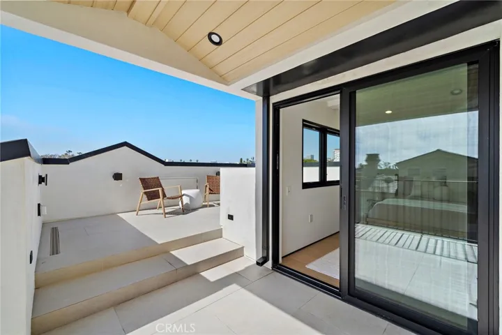 612 Begonia, Corona Del Mar, California 92625