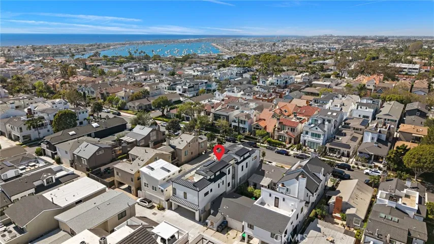 612 Begonia, Corona Del Mar, California 92625