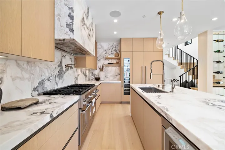 612 Begonia, Corona Del Mar, California 92625