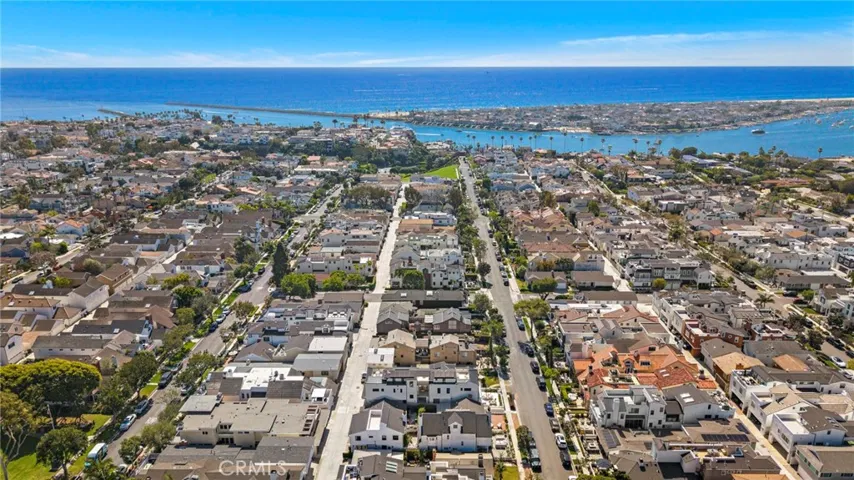 612 Begonia, Corona Del Mar, California 92625