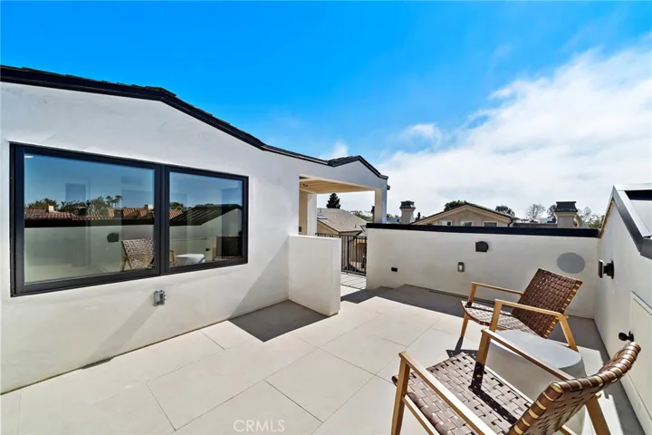 612 Begonia, Corona Del Mar, California 92625