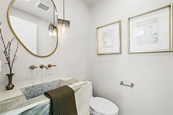612 Begonia, Corona Del Mar, California 92625