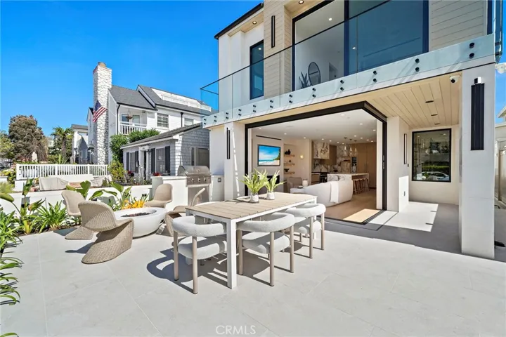 612 Begonia, Corona Del Mar, California 92625