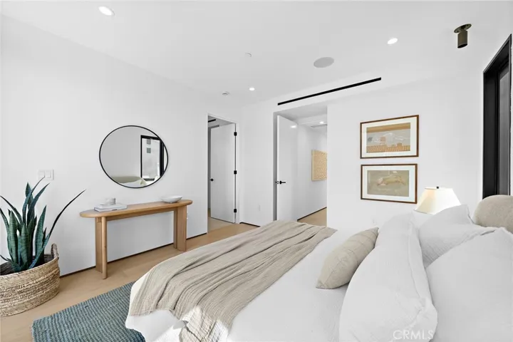612 Begonia, Corona Del Mar, California 92625