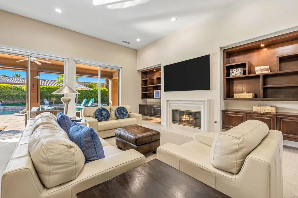 73 Amalfi Drive, Palm Desert, California 92211 home-pic-4