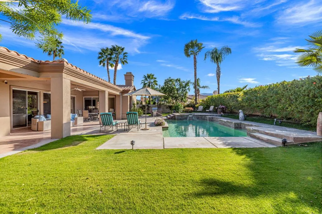 73 Amalfi Drive, Palm Desert, California 92211 home-pic-37