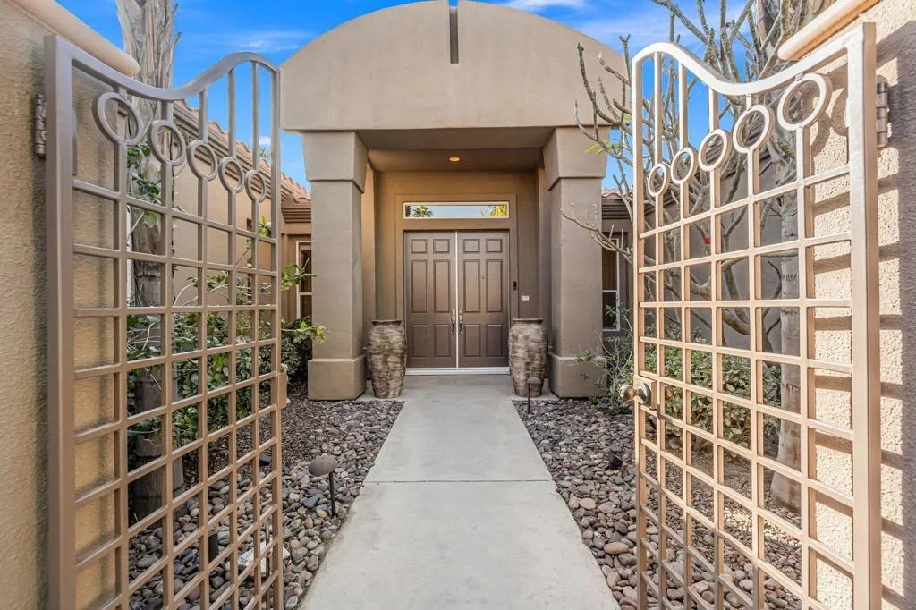 73 Amalfi Drive, Palm Desert, California 92211 home-pic-52