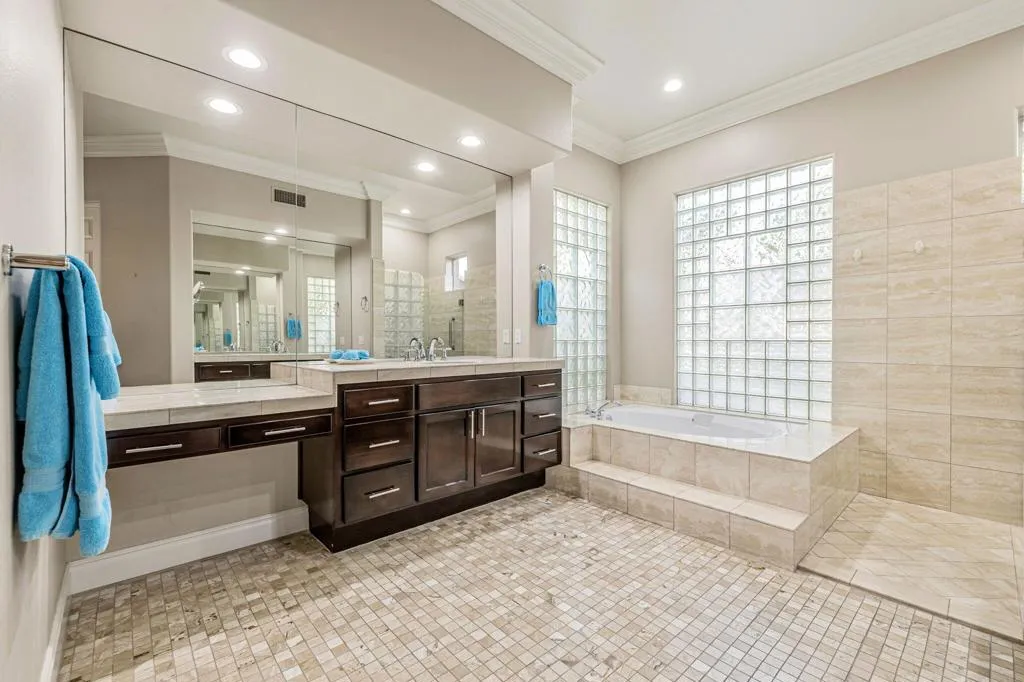 73 Amalfi Drive, Palm Desert, California 92211 home-pic-20