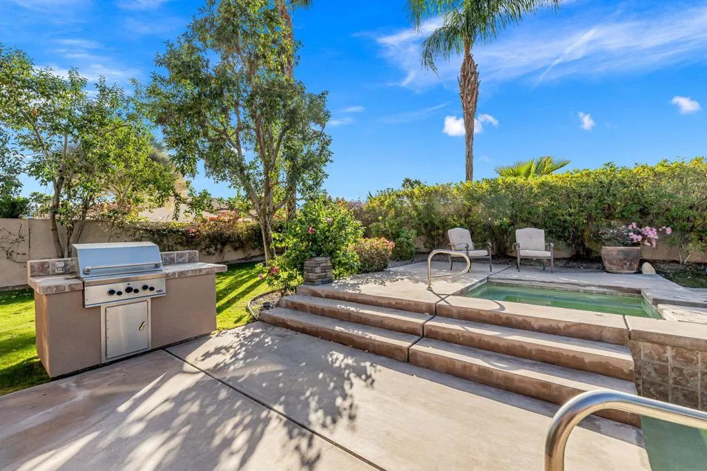 73 Amalfi Drive, Palm Desert, California 92211 home-pic-45