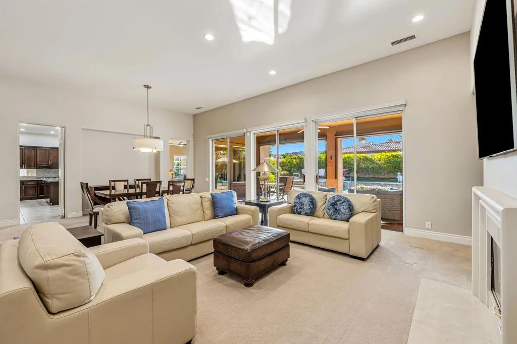 73 Amalfi Drive, Palm Desert, California 92211 home-pic-3