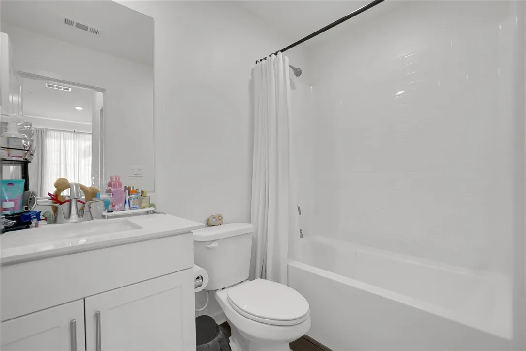 9785 Crossbay Loop 1503, Jurupa Valley, California 92509 home-pic-8