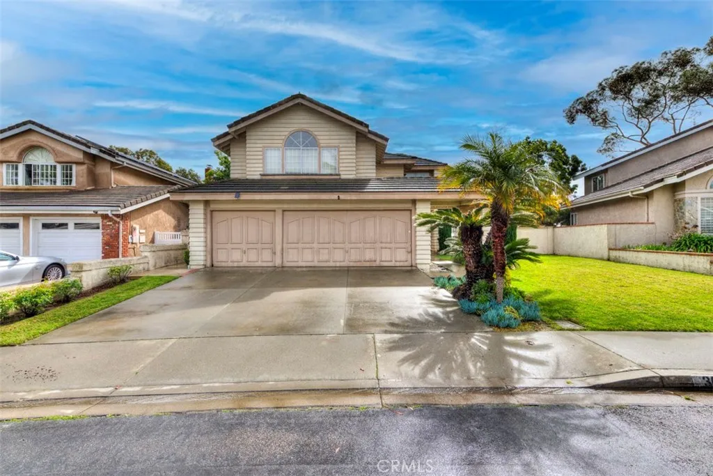 30 Center Court, Laguna Niguel, California 92677 home-pic-1