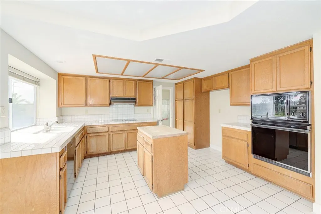 30 Center Court, Laguna Niguel, California 92677 home-pic-15