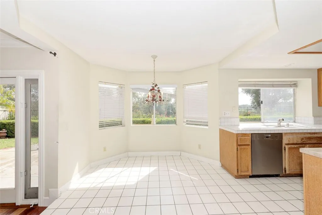 30 Center Court, Laguna Niguel, California 92677 home-pic-16