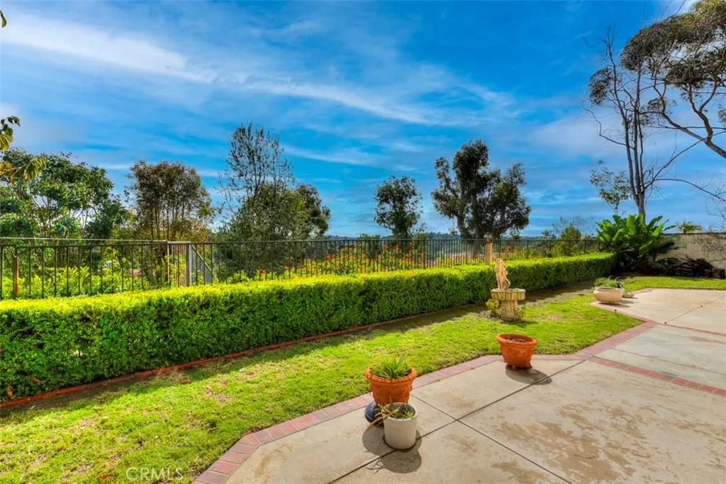 30 Center Court, Laguna Niguel, California 92677 home-pic-29