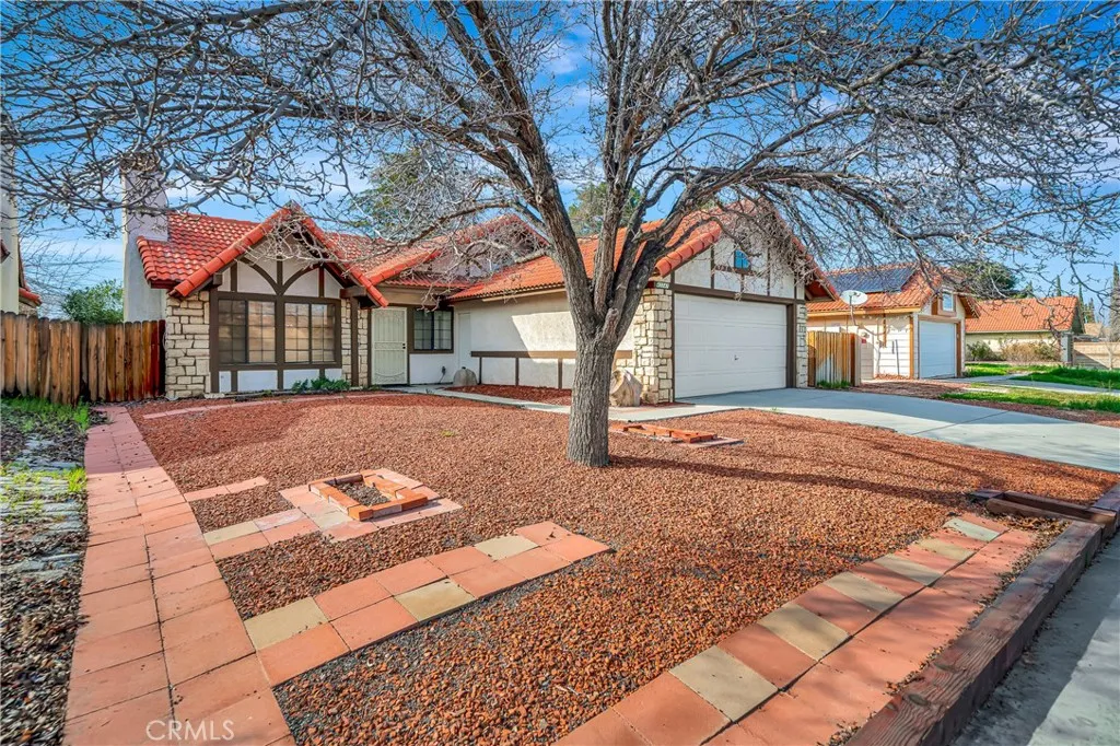 43247 Echard, Lancaster, California 93536 home-pic-3