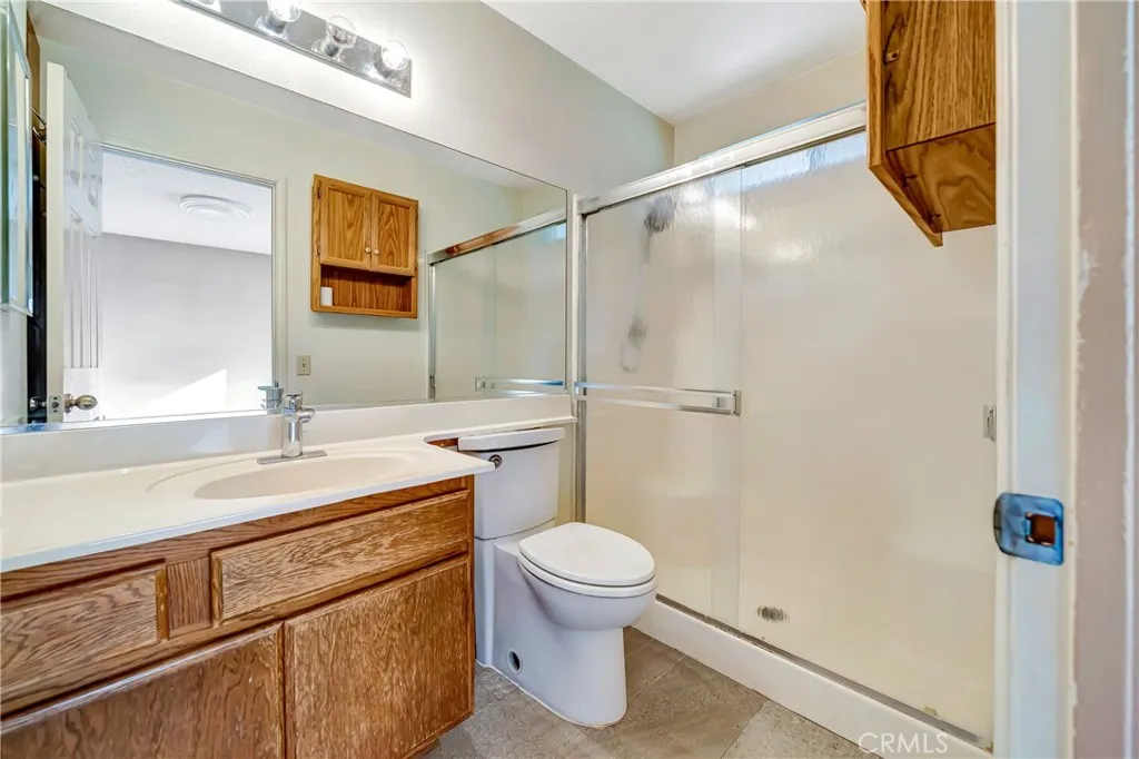 43247 Echard, Lancaster, California 93536 home-pic-21