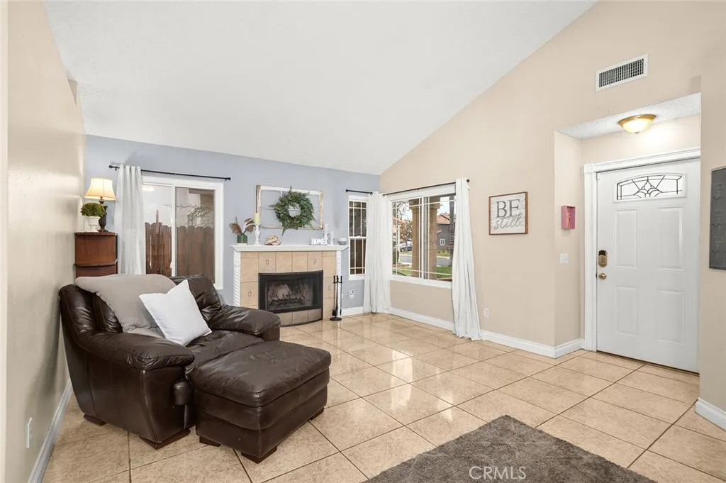 16151 Nippet Lane, Moreno Valley, California 92551 home-pic-10