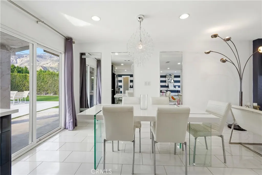 303 E San Rafael Drive, Palm Springs, California 92262 home-pic-20