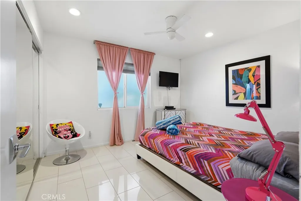 303 E San Rafael Drive, Palm Springs, California 92262 home-pic-33