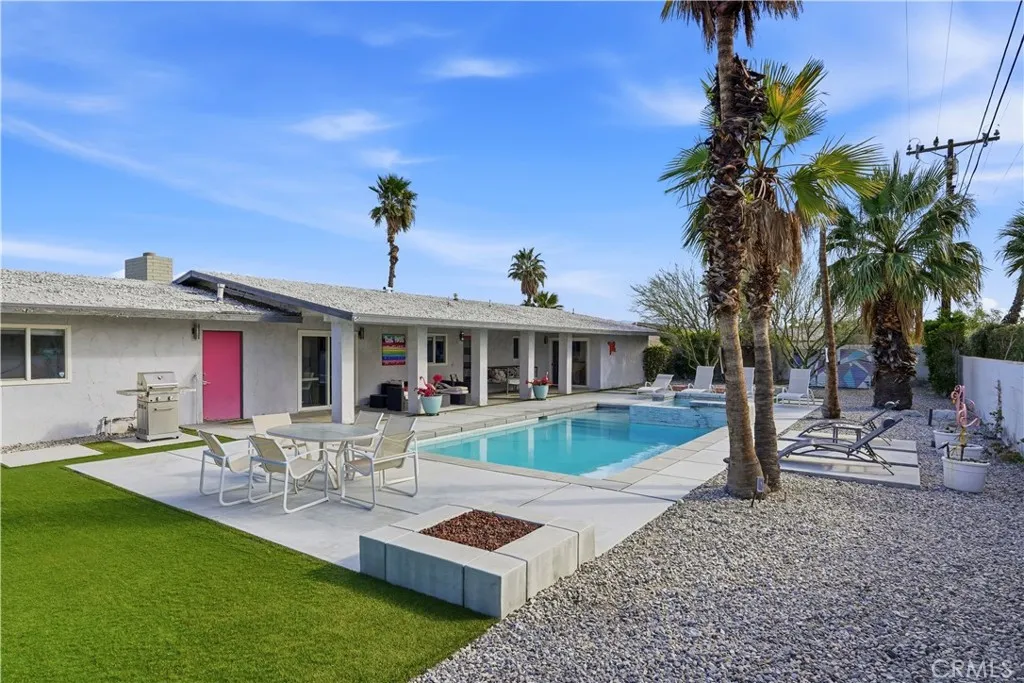 303 E San Rafael Drive, Palm Springs, California 92262 home-pic-47