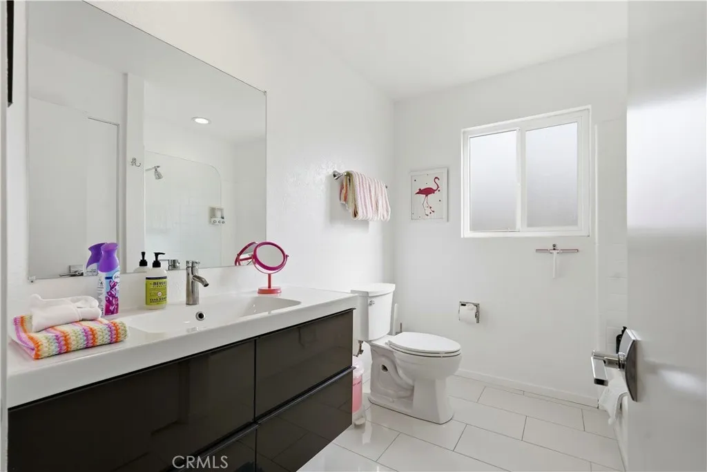 303 E San Rafael Drive, Palm Springs, California 92262 home-pic-35
