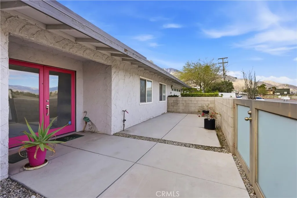 303 E San Rafael Drive, Palm Springs, California 92262 home-pic-13