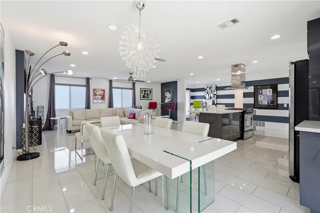 303 E San Rafael Drive, Palm Springs, California 92262 home-pic-21