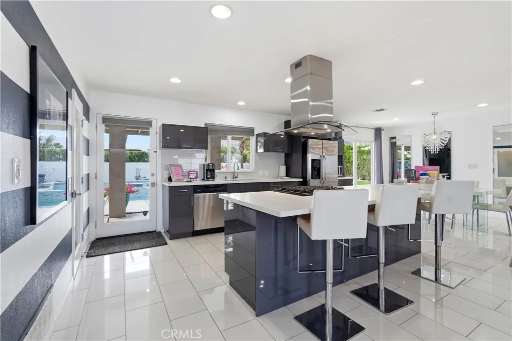 303 E San Rafael Drive, Palm Springs, California 92262 home-pic-23