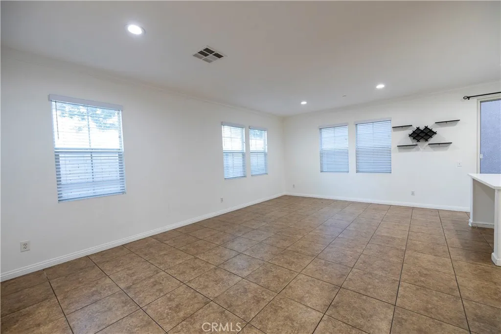1864 Siena Court, Riverside, California 92501 home-pic-3