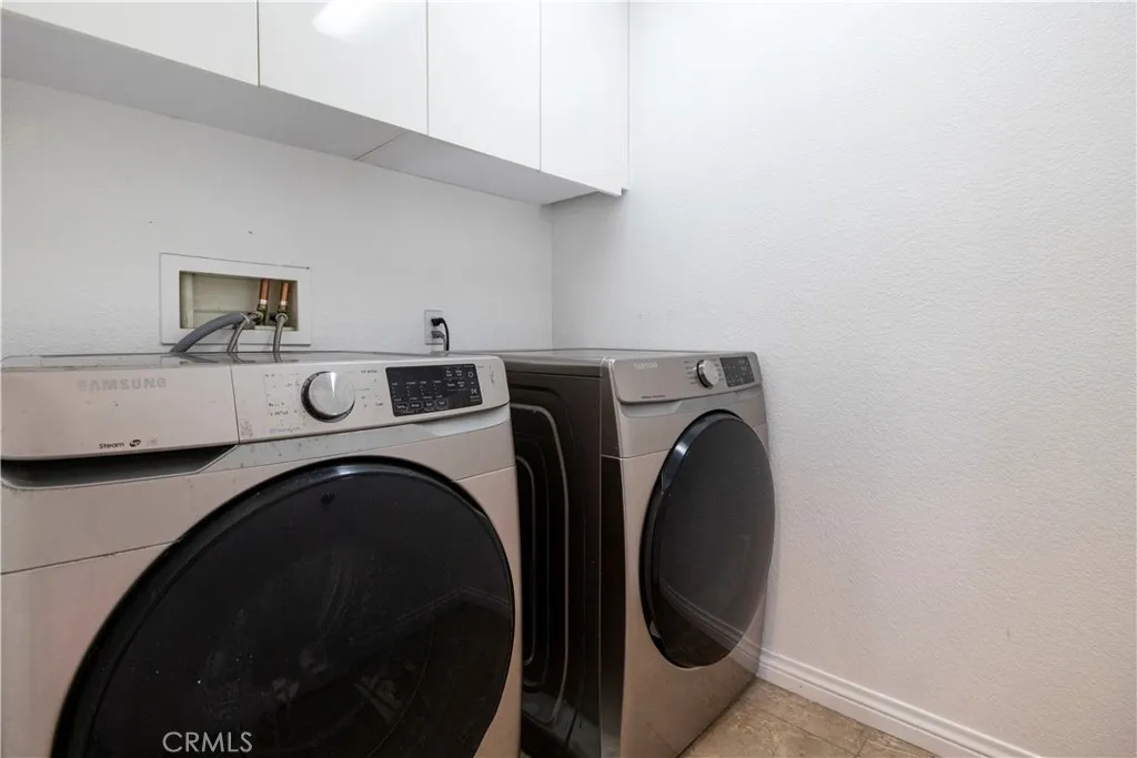 1864 Siena Court, Riverside, California 92501 home-pic-15