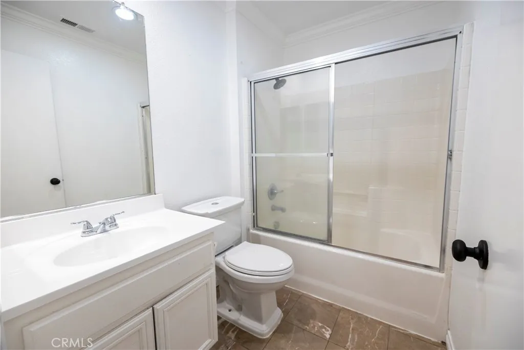 1864 Siena Court, Riverside, California 92501 home-pic-16