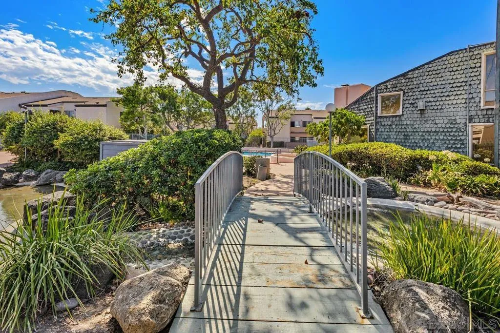 3230 Ashford Street B, San Diego, California 92111 home-pic-29