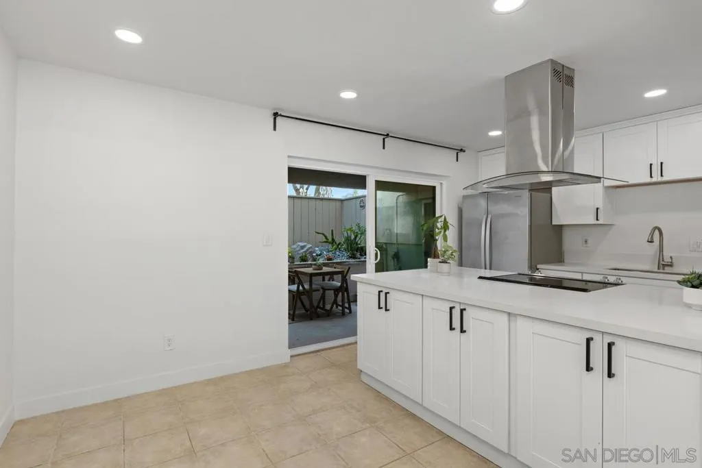 3230 Ashford Street B, San Diego, California 92111 home-pic-7