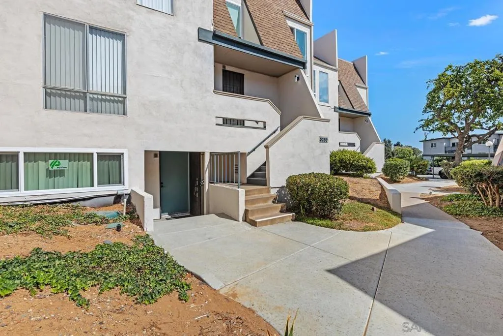 3230 Ashford Street B, San Diego, California 92111 home-pic-22