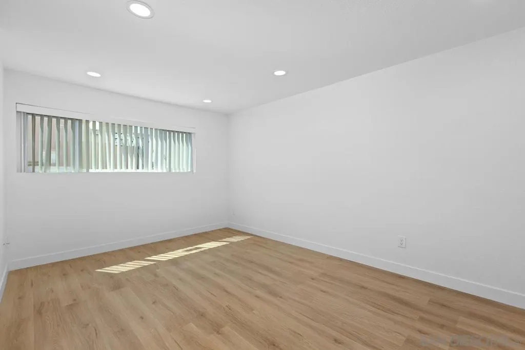 3230 Ashford Street B, San Diego, California 92111 home-pic-3