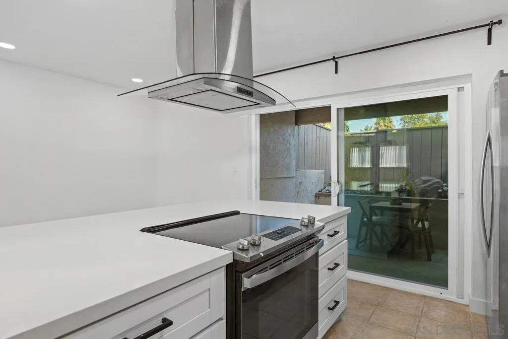 3230 Ashford Street B, San Diego, California 92111 home-pic-8