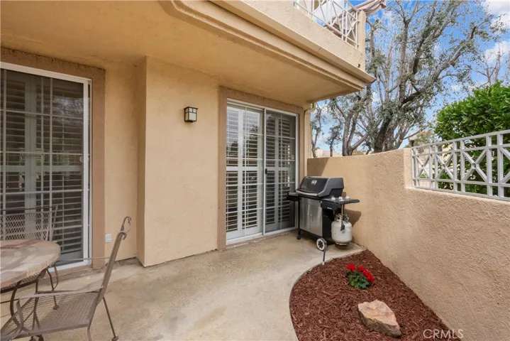 23609 Del Monte Drive 299, Valencia, California 91355