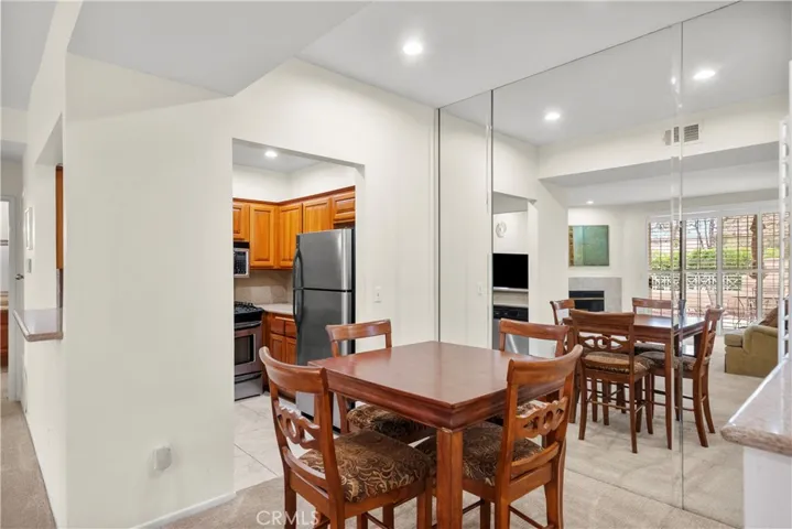 23609 Del Monte Drive 299, Valencia, California 91355