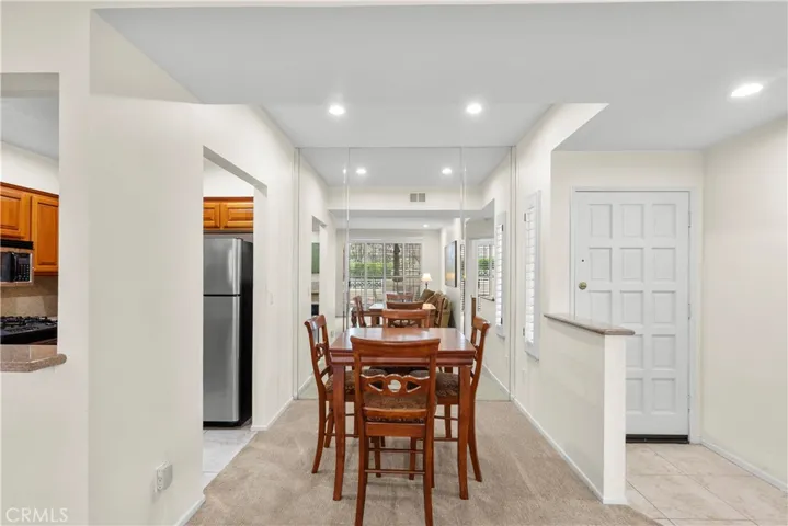 23609 Del Monte Drive 299, Valencia, California 91355