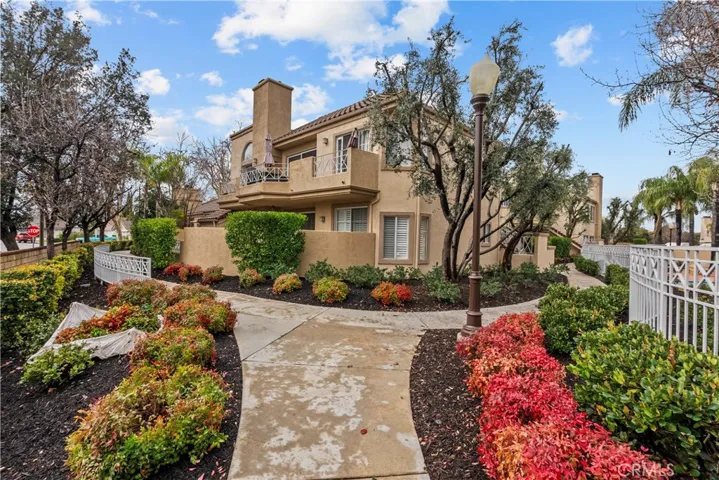 23609 Del Monte Drive 299, Valencia, California 91355