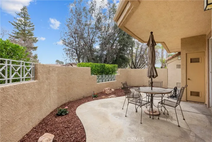 23609 Del Monte Drive 299, Valencia, California 91355