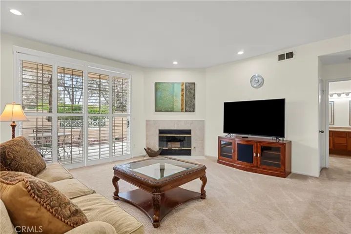 23609 Del Monte Drive 299, Valencia, California 91355
