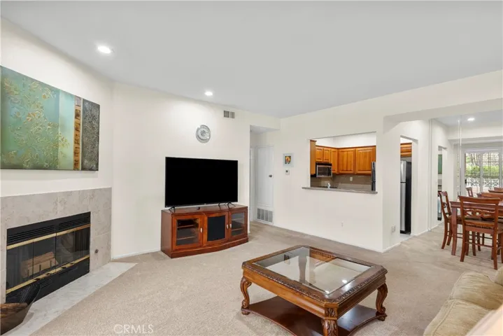 23609 Del Monte Drive 299, Valencia, California 91355