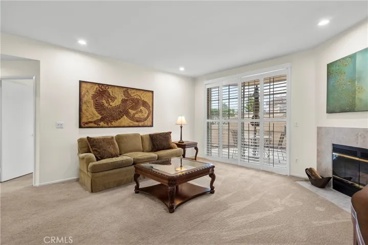 23609 Del Monte Drive 299, Valencia, California 91355