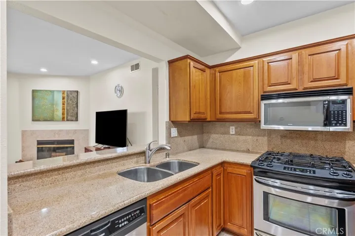 23609 Del Monte Drive 299, Valencia, California 91355
