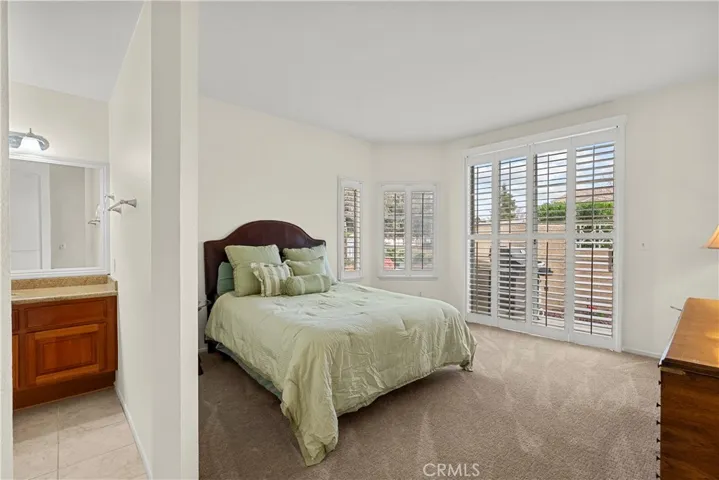 23609 Del Monte Drive 299, Valencia, California 91355